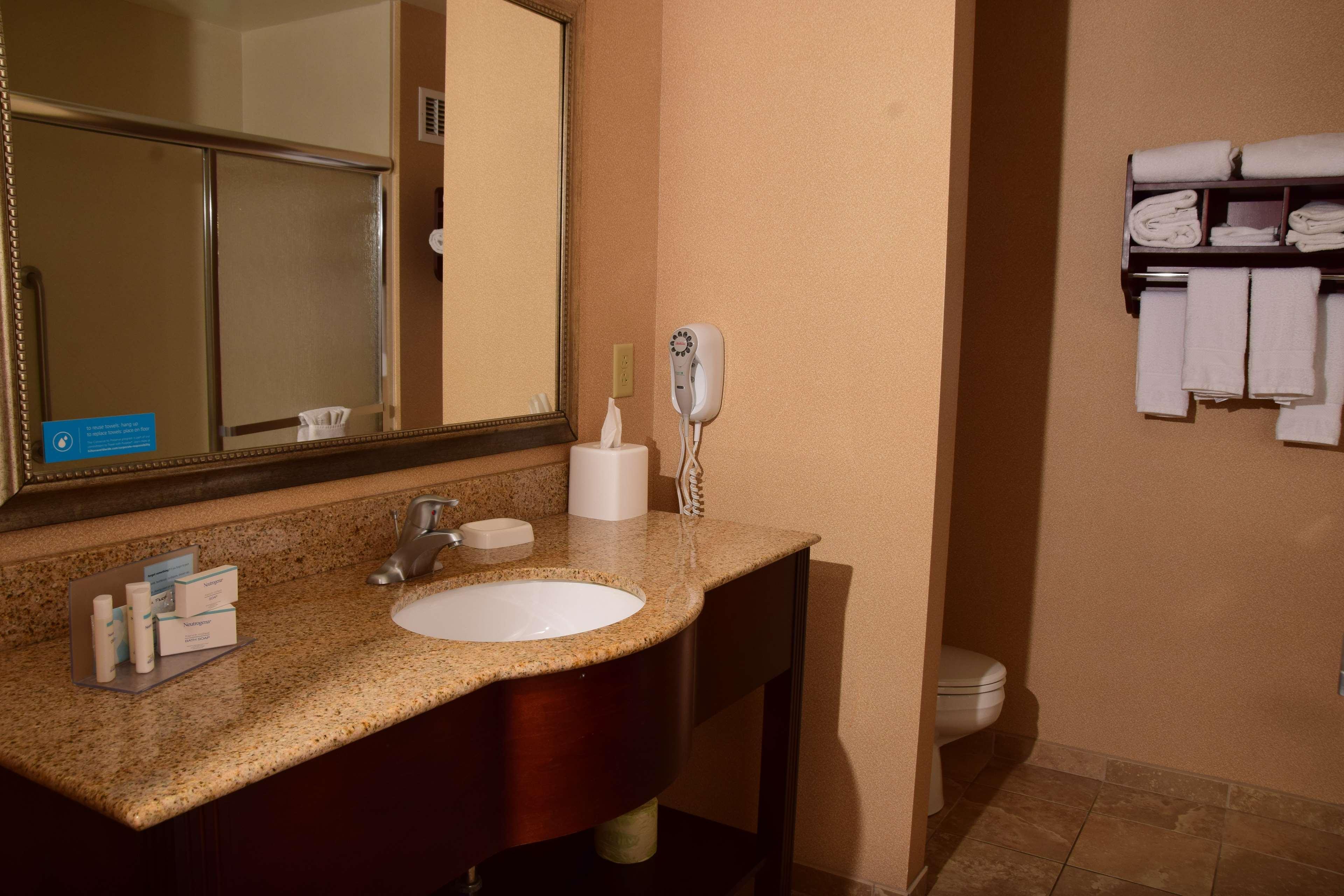 Hampton Inn Indiana Eksteriør billede