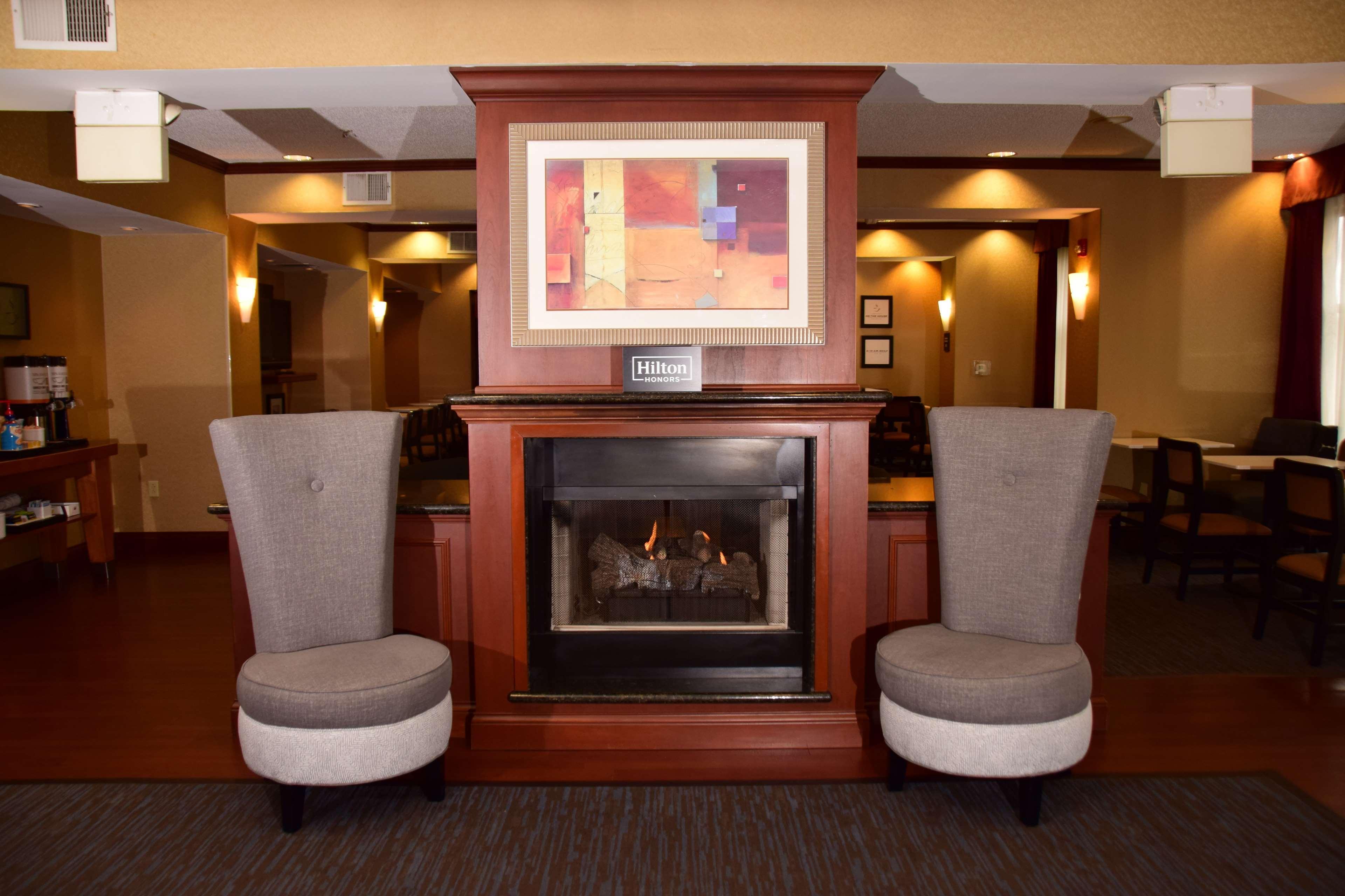 Hampton Inn Indiana Eksteriør billede