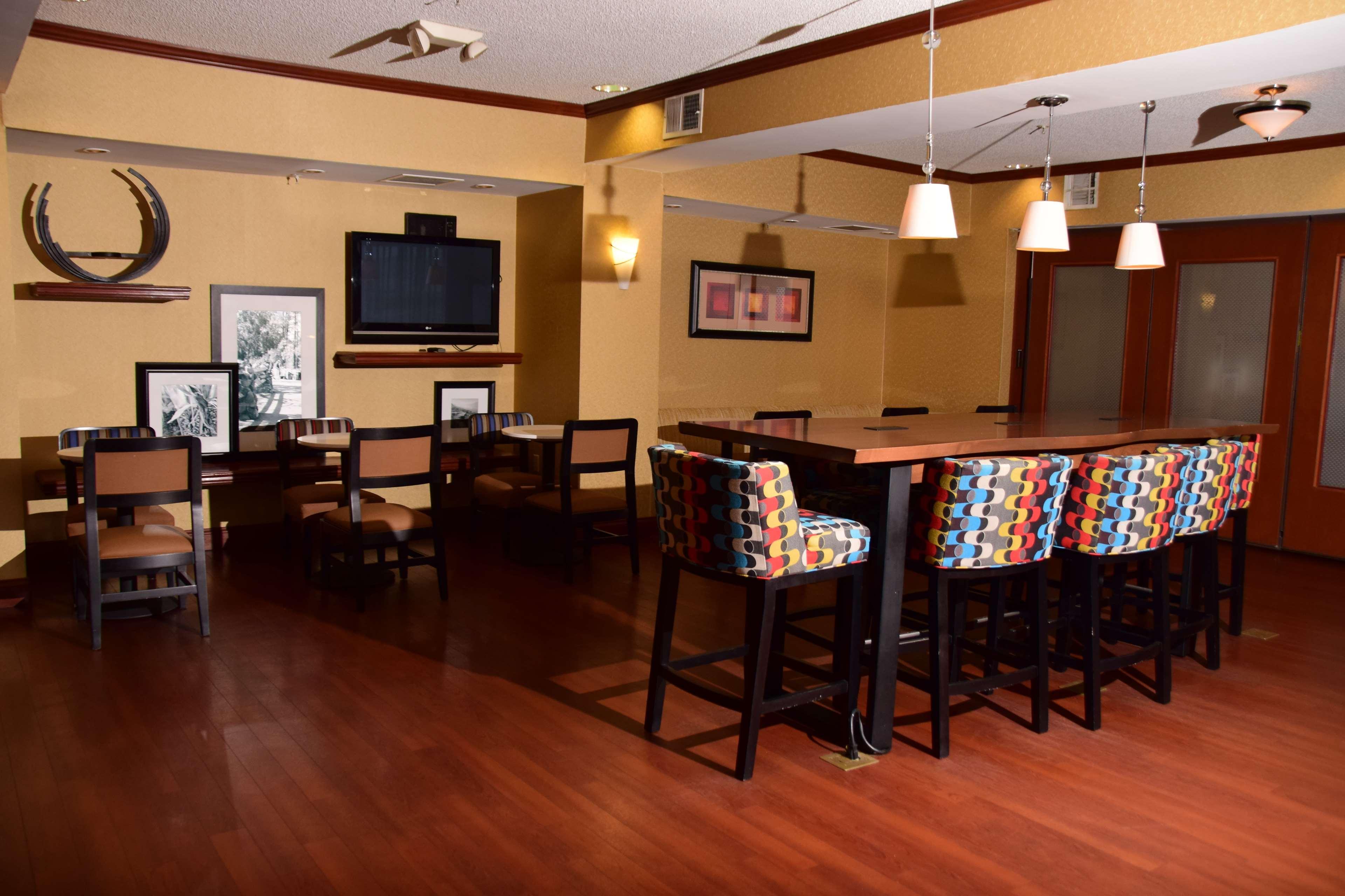 Hampton Inn Indiana Eksteriør billede